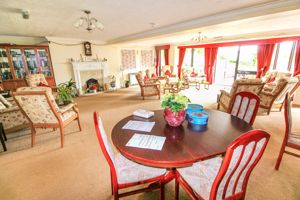 COMMUNAL LOUNGE- click for photo gallery